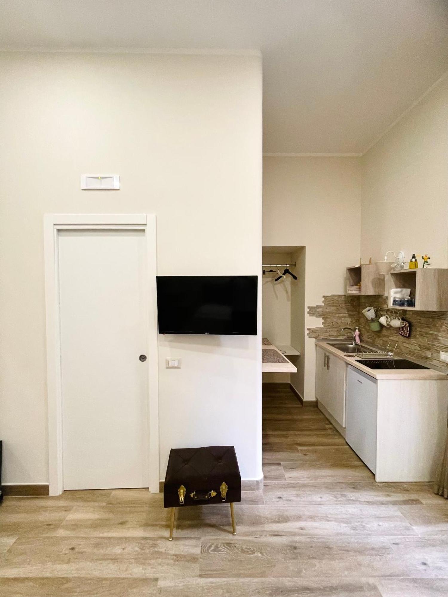 Bed & Breakfast Dimora Di San Francesco Naples