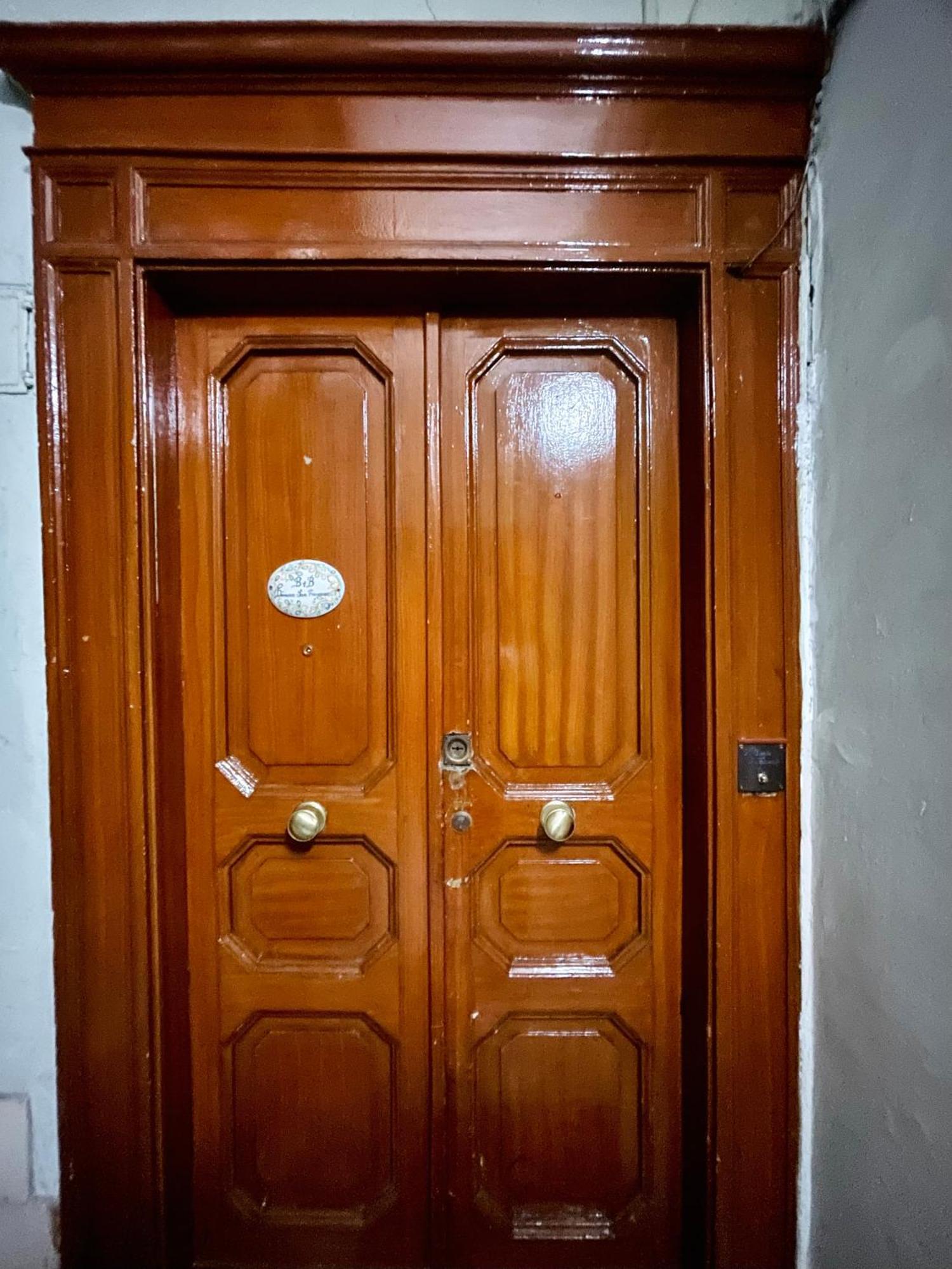 Bed & Breakfast Dimora Di San Francesco Naples